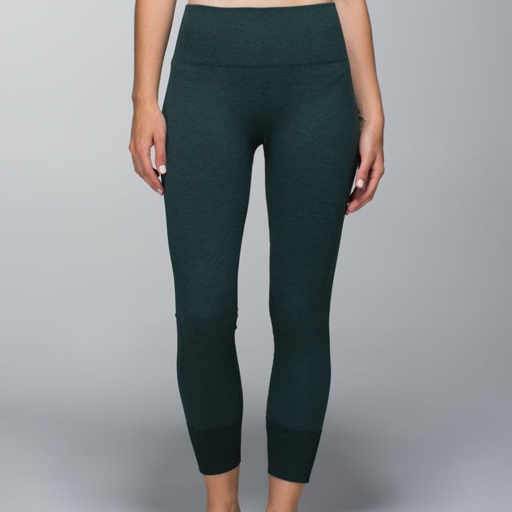 Lululemon Ebb to Street Pant Size 8 Heathered Fuel Green EUC